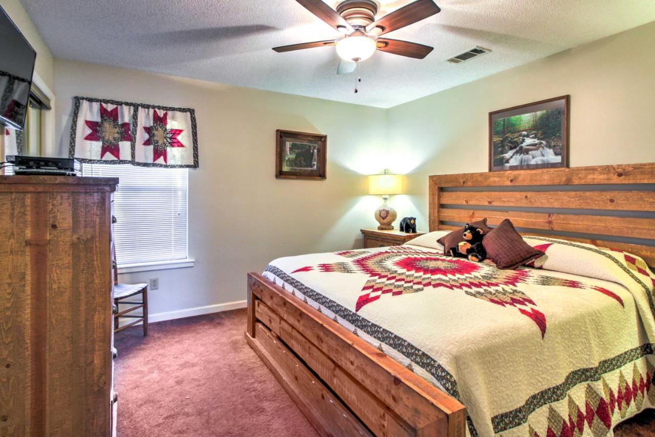 Villa Tree Top Dream Cabin With Hot Tub In Gatlinburg! Exterior foto