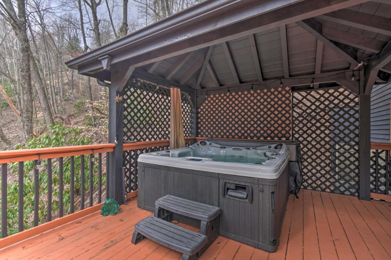 Villa Tree Top Dream Cabin With Hot Tub In Gatlinburg! Exterior foto